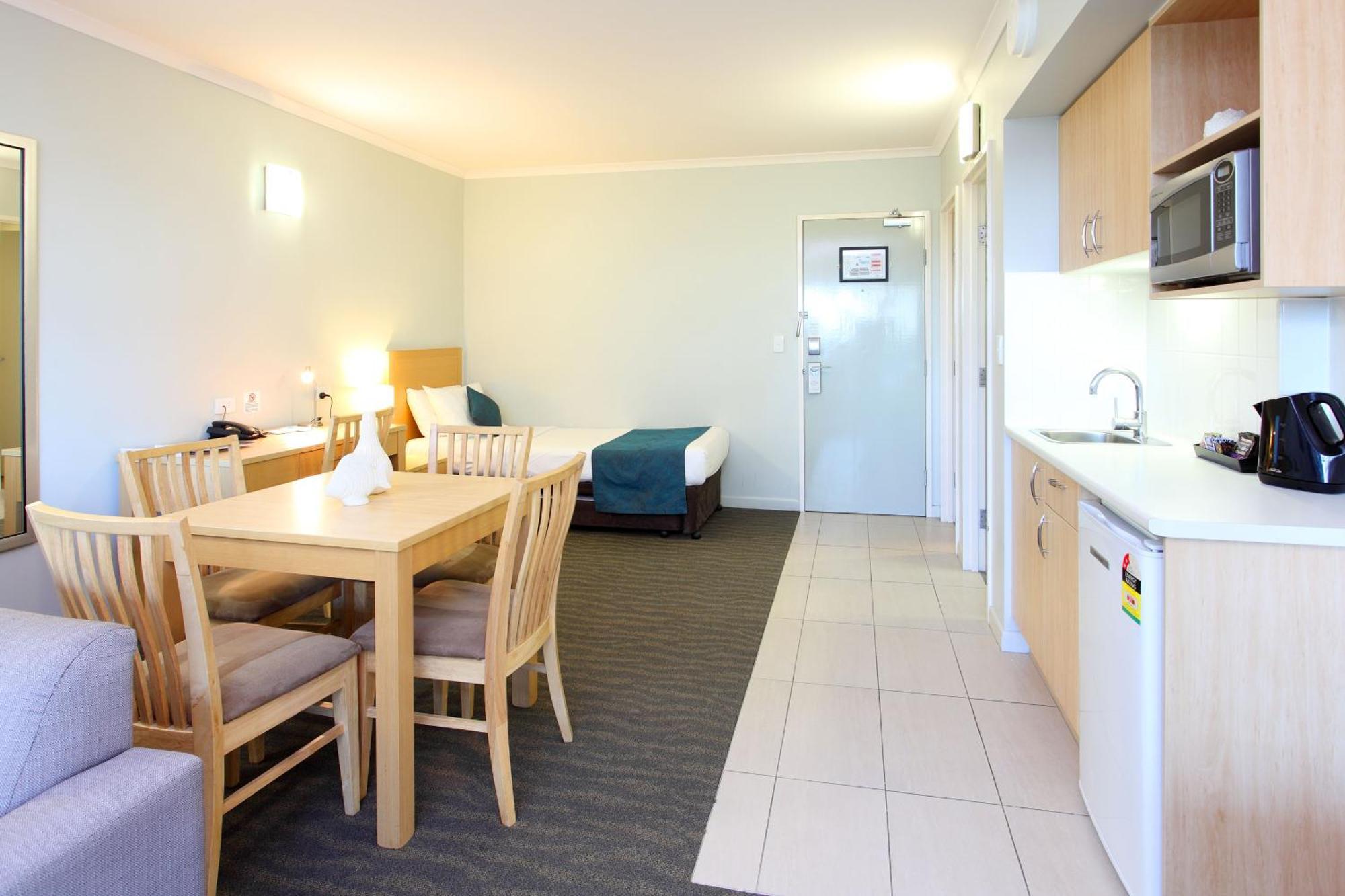 Manly Marina Cove Motel Brisbane Exterior photo