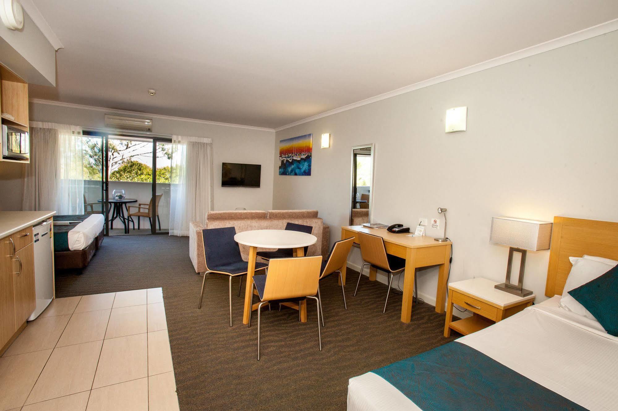 Manly Marina Cove Motel Brisbane Exterior photo